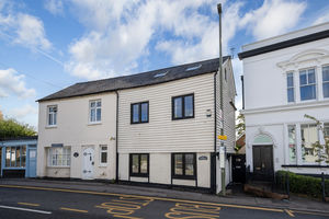 The Old Forge, Bridge Road, East Molesey- click for photo gallery